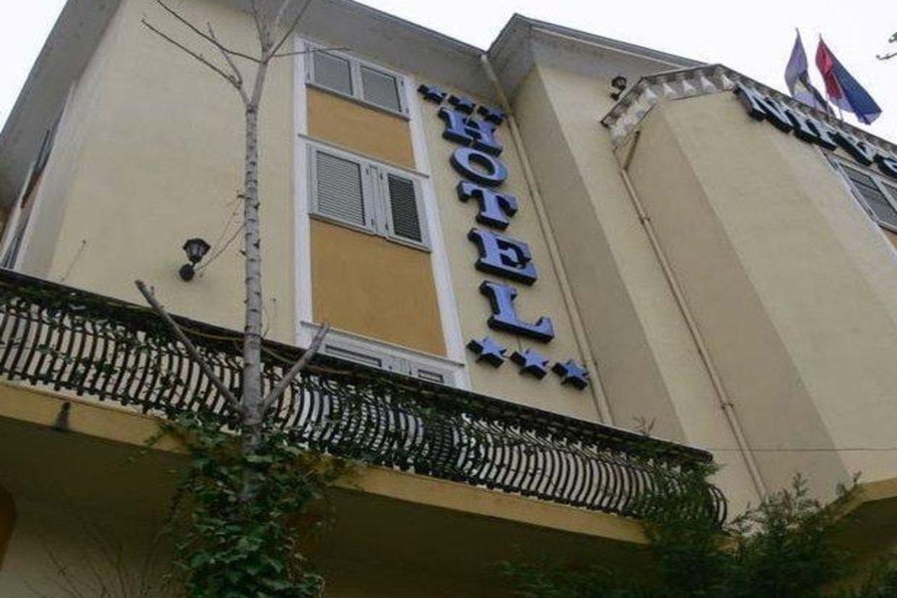 Art Hotel Nirvana Tirana Exteriör bild