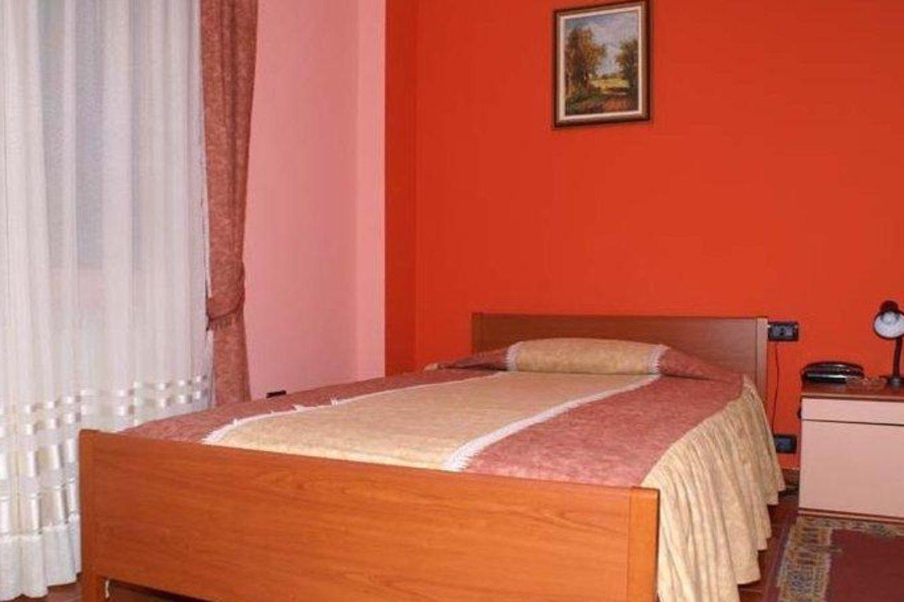 Art Hotel Nirvana Tirana Exteriör bild