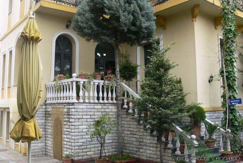 Art Hotel Nirvana Tirana Exteriör bild