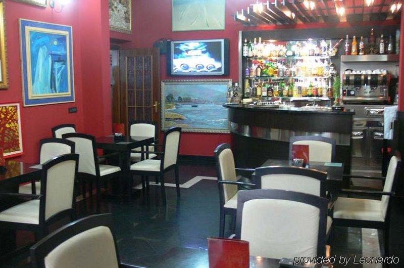 Art Hotel Nirvana Tirana Restaurang bild